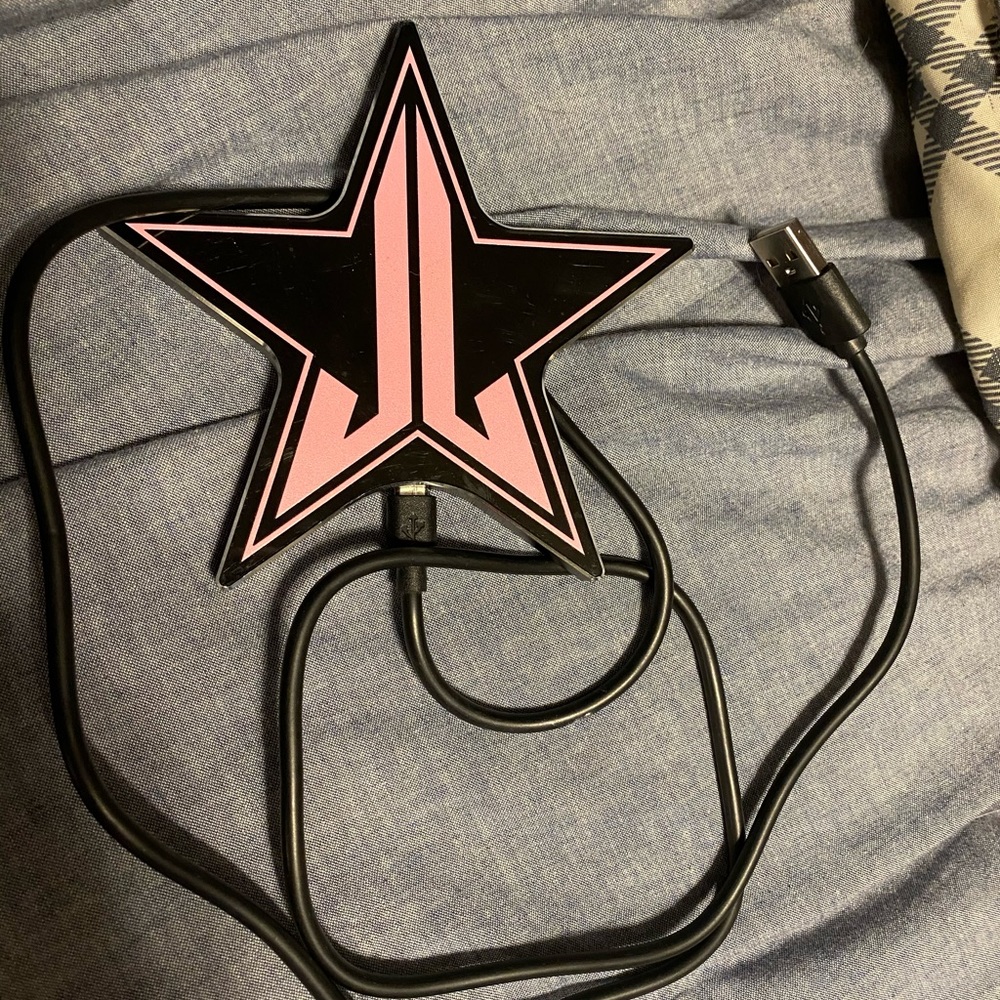 Jeffree Star wireless charger